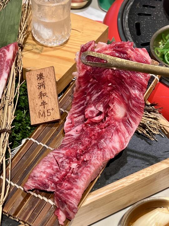 东莞国贸高级烤肉，东莞人居然这么会吃！！！