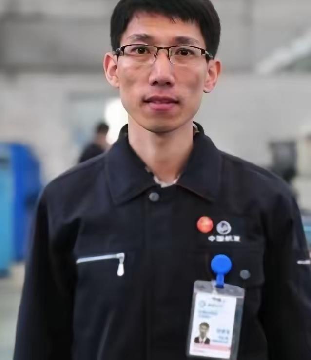 “离开中国，美国给你年薪1000万！”2019年美国开出了上千万年薪的条件，要“