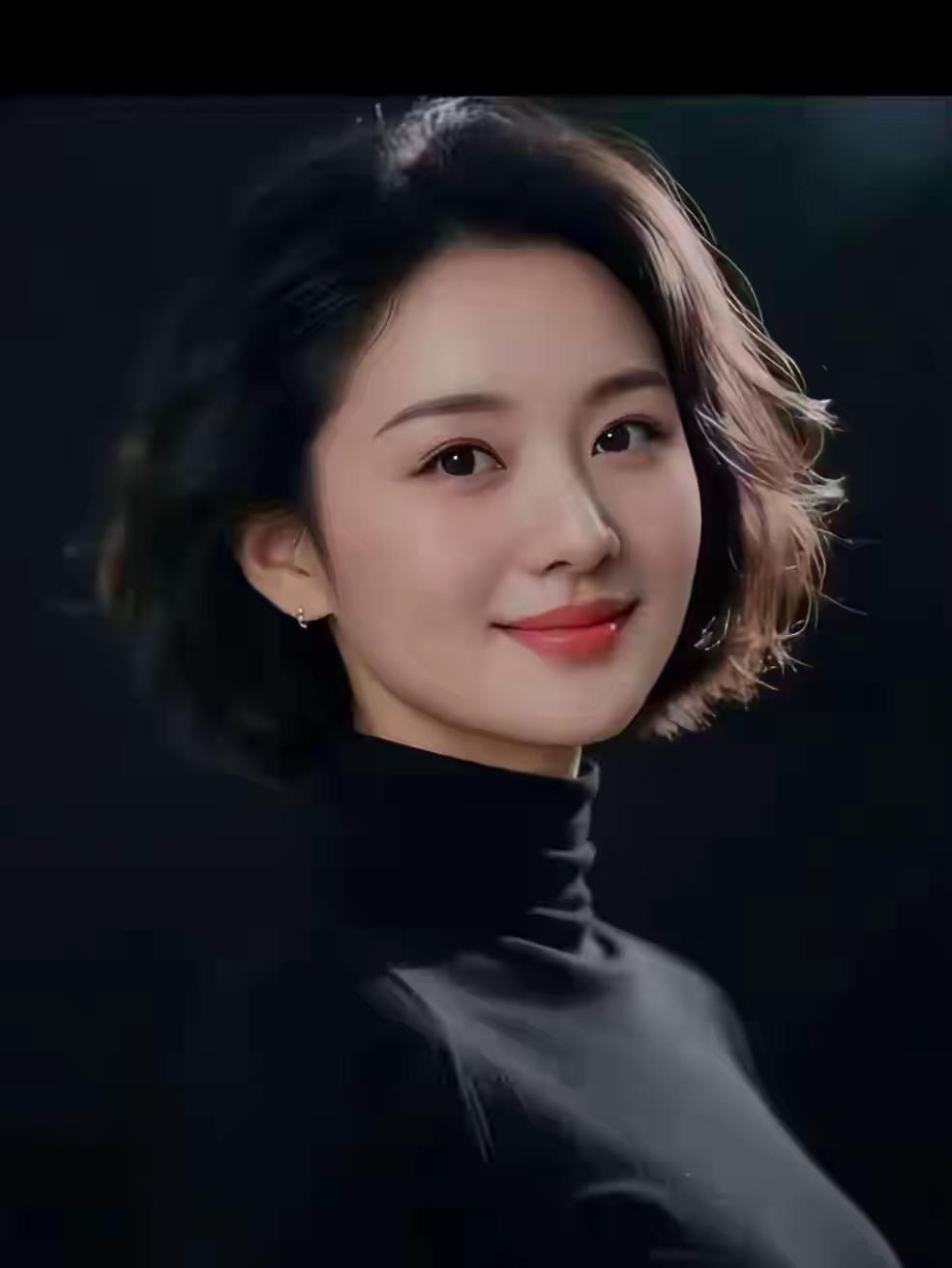 一万个诗人也答不出来，青山藏画意，此联难道极大，竟把我难住了七七四十九日，以茶代