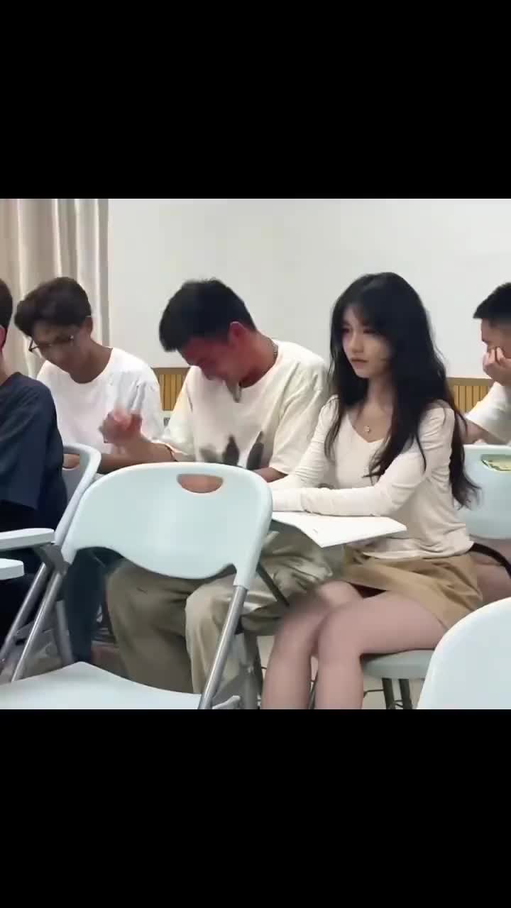 这脸估计已经突破40度大关了