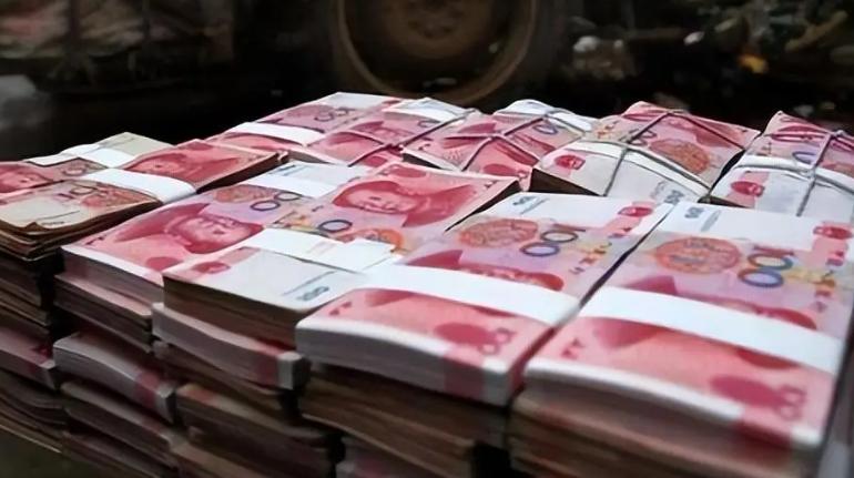 “人死债消？”安徽阜阳，男子因资金周转不开，向熟人陆续借了375万元，写下13张