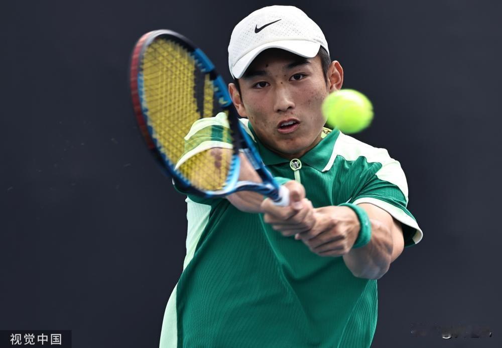 商竣程3-1逆转首进大满贯32强 将战阿尔卡拉斯
2024年澳网男单第二轮。年仅