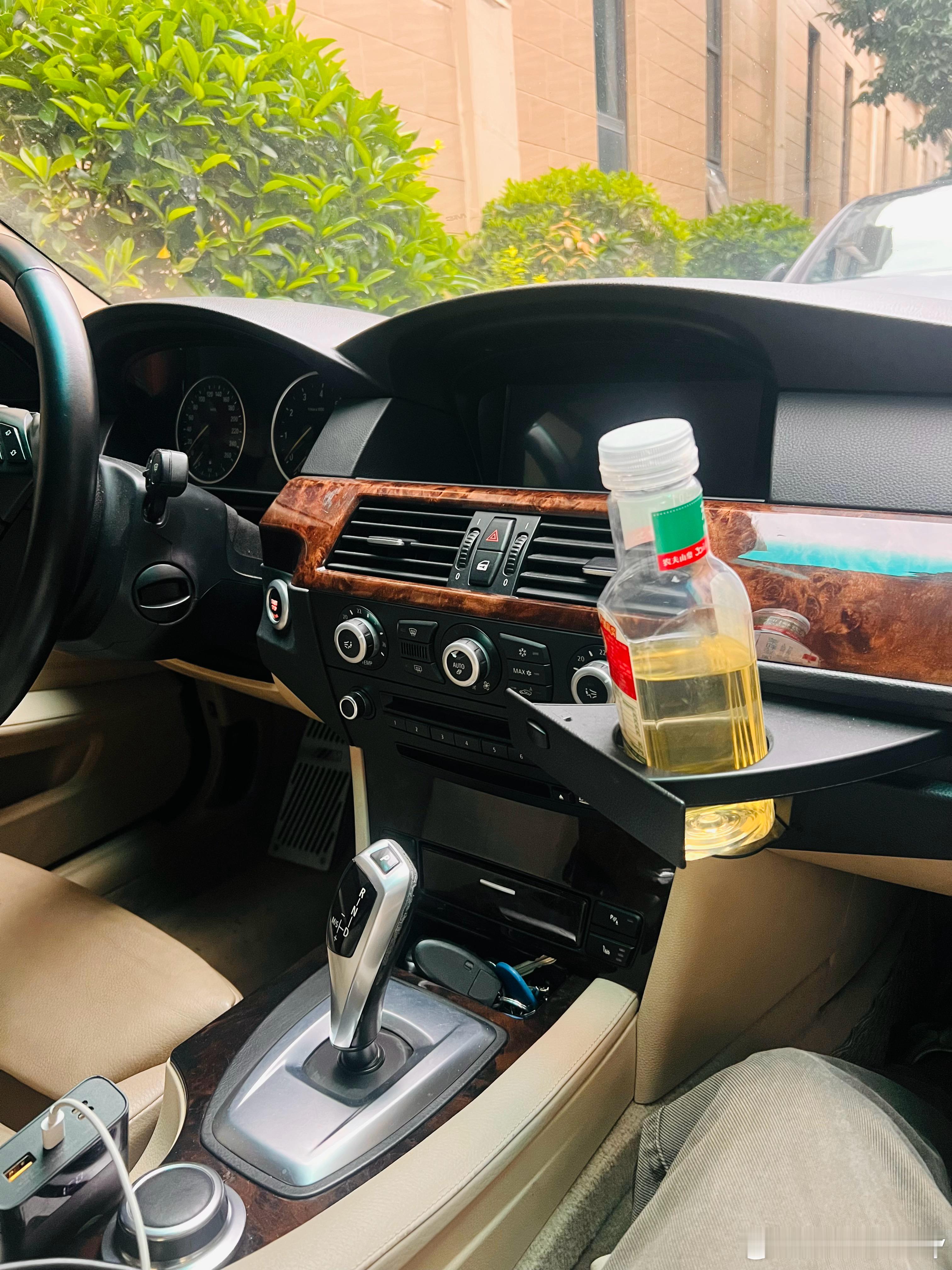 又一年北京车展，今年有点私事没去，开着E60代步一下🙉 