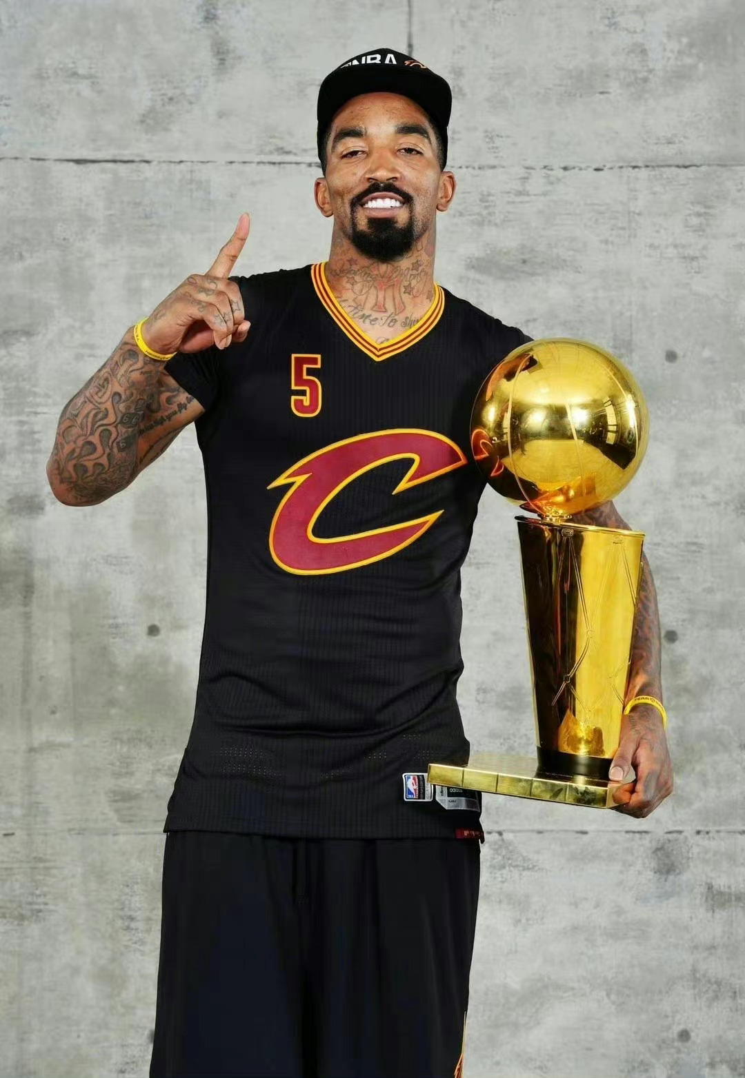 JR史密斯40岁生日骑士nba JR生日快乐！！！永远最帅的带刀侍卫[加油][加