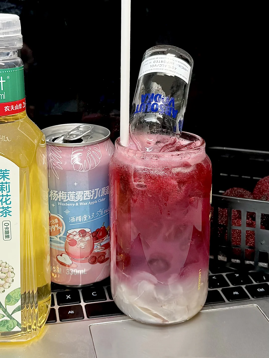 杨梅荔枝冰酒！！我愿称之为调酒界沧海遗珠！！