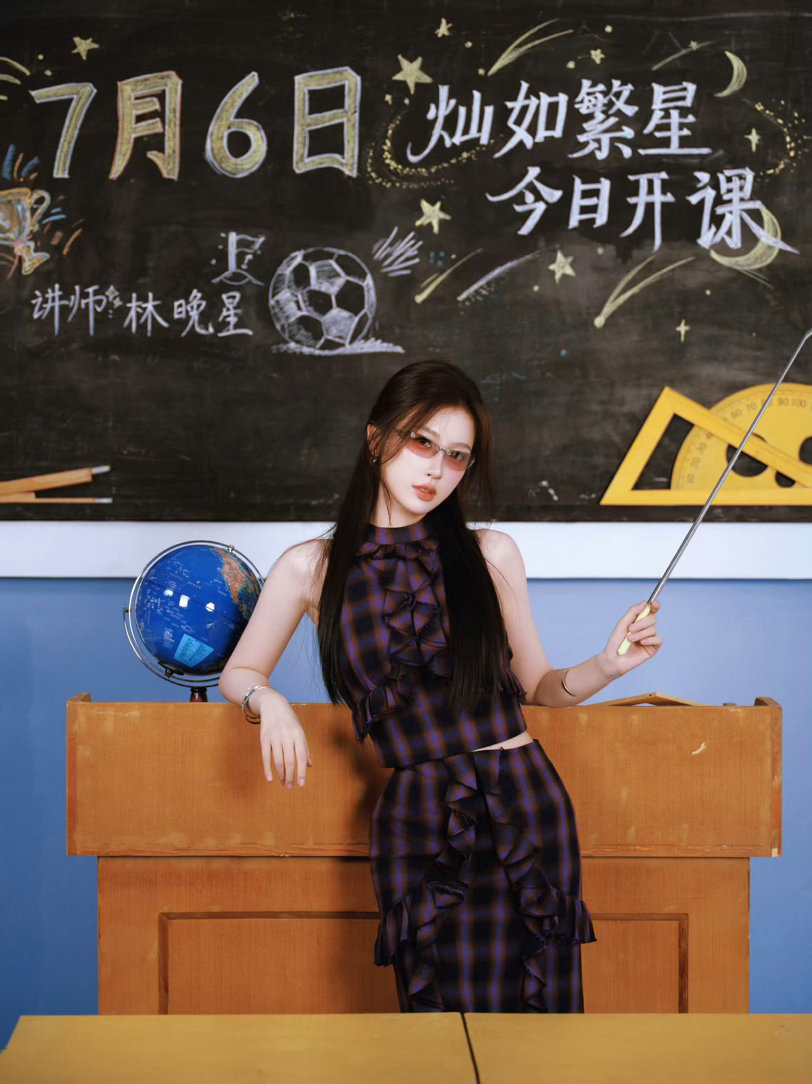 这次的美工策划是谁 给我发奖金