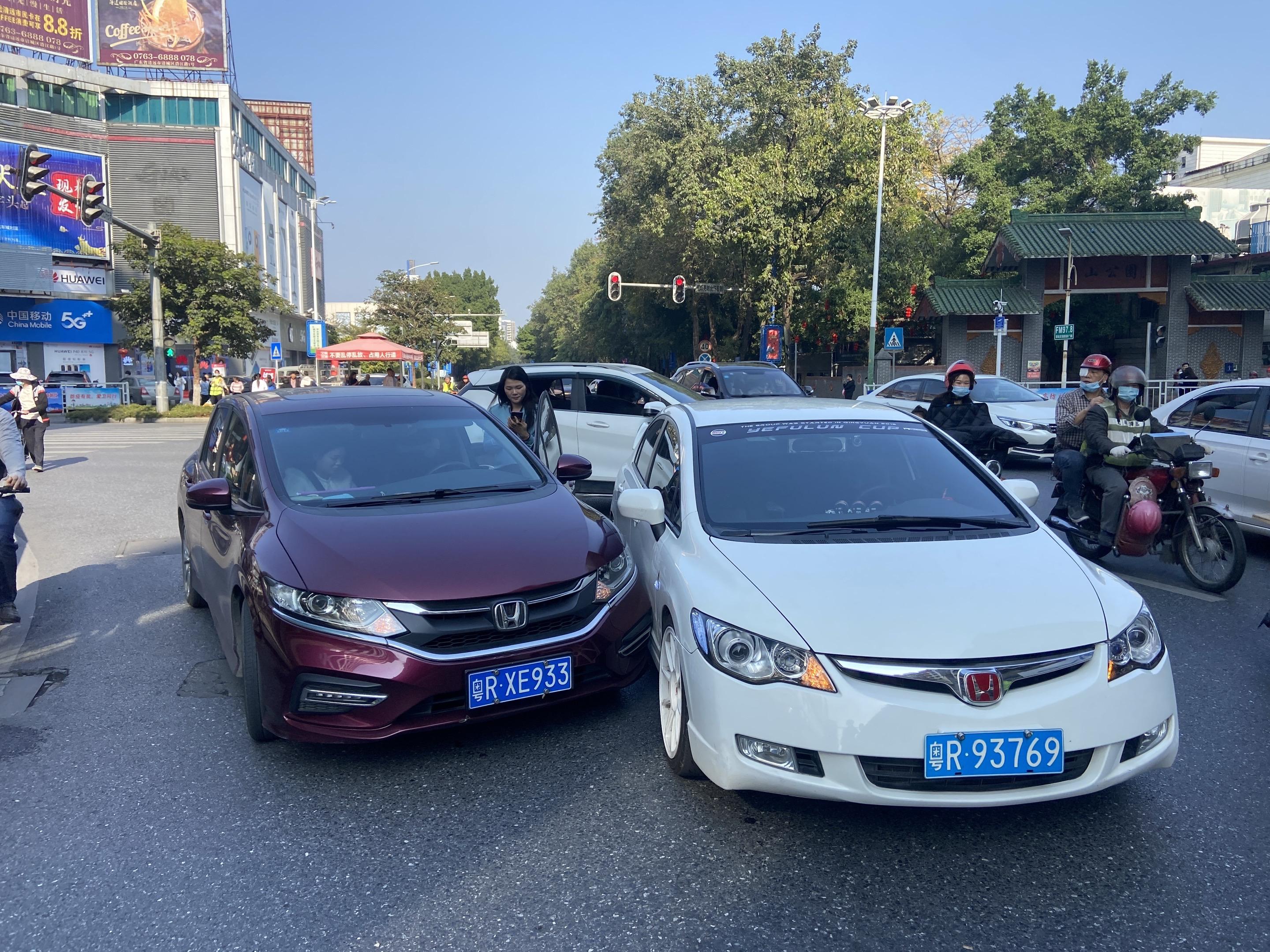 在清远。你尽管胡吊开，必要时我会Idon't care