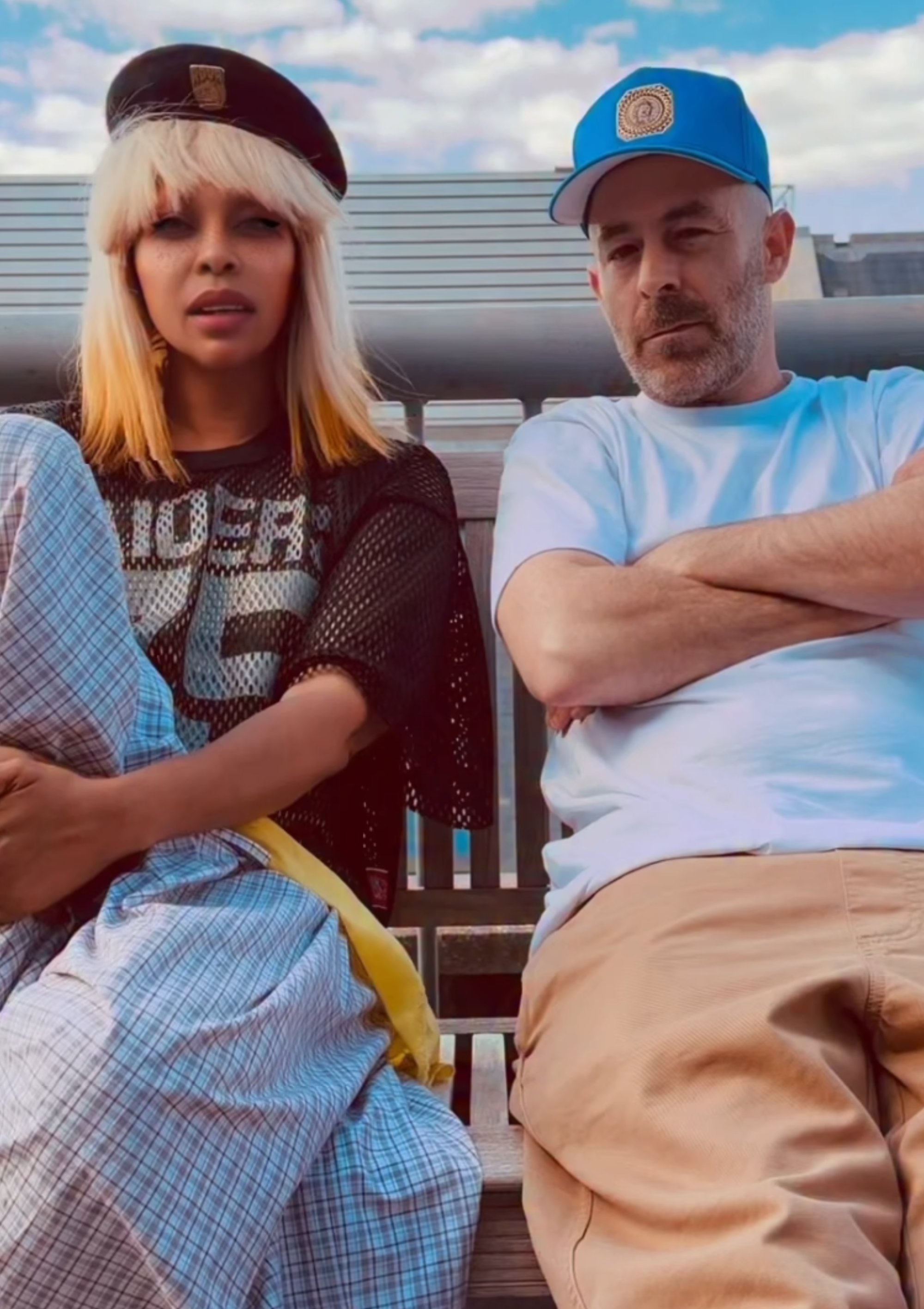 The Alchemist 与 Erykah Badu 的合作专辑《SORRY,