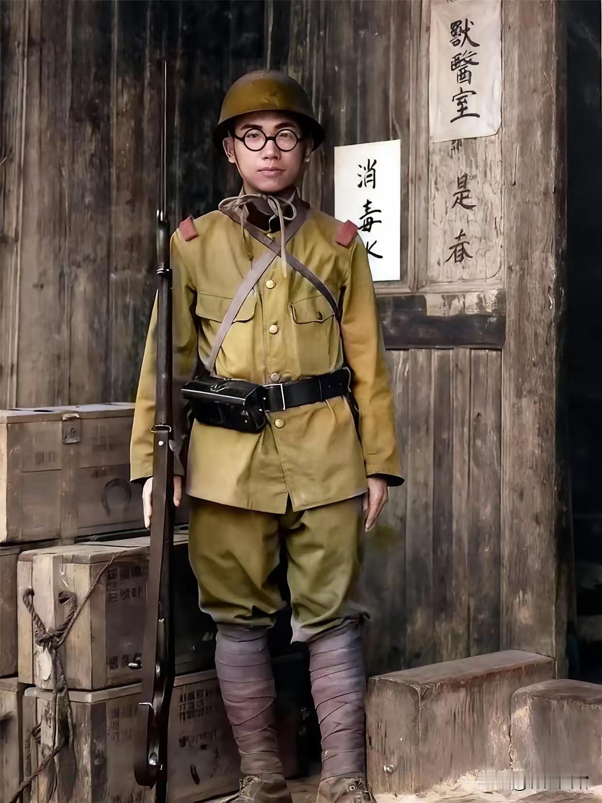 这不是剧照，这是日军卫兵的真实形象。
 
​1938年5月，湖南黎家湾村，一个日