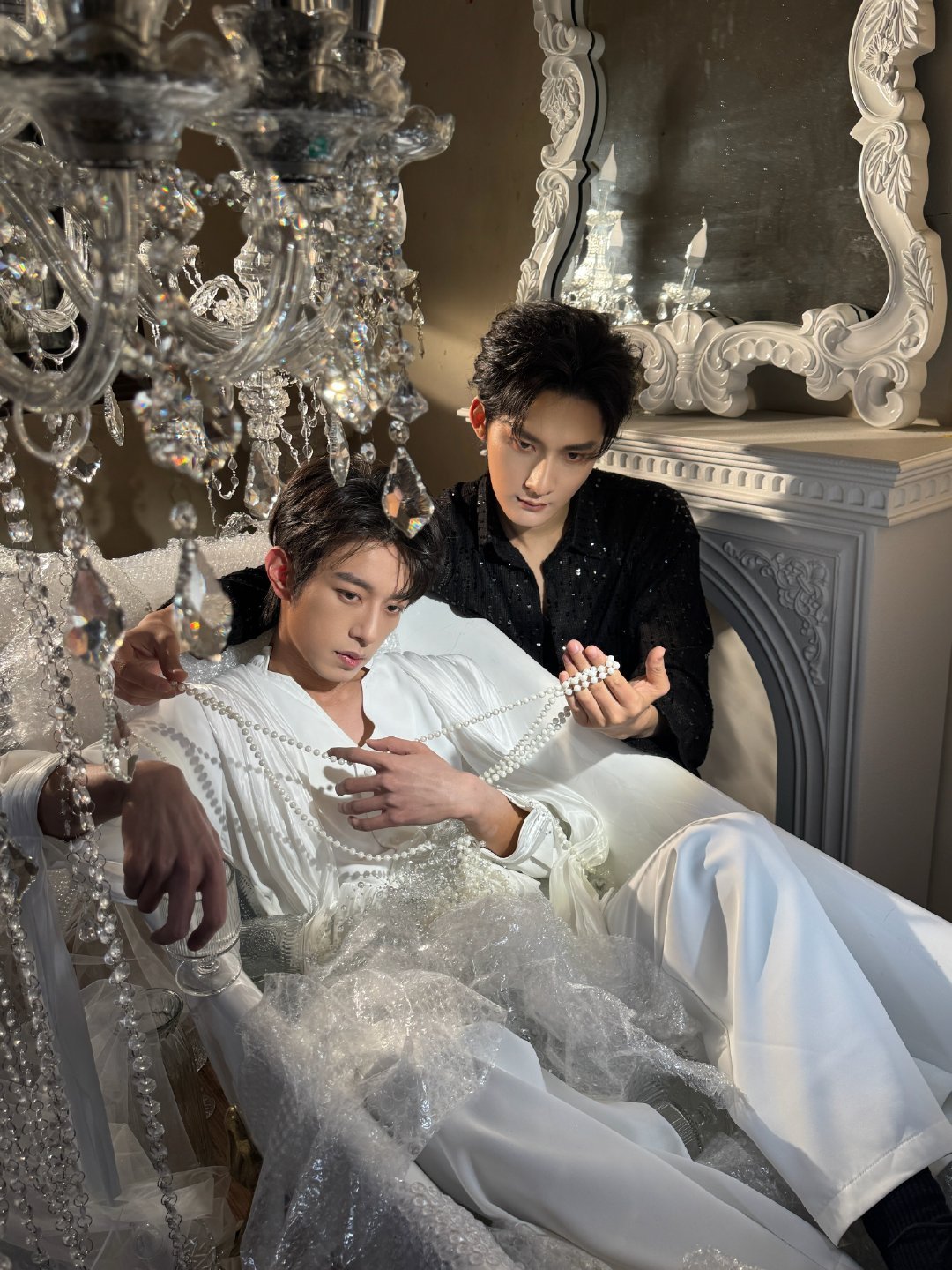 反耳呢，觉得花絮比正片好看 