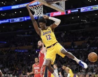 据著名NBA记者沃神报道，自由球员中锋莫-班巴以一年合同加盟76人。

25岁的