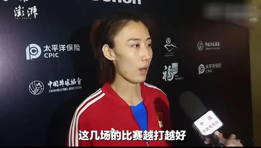 【排头兵&尖刀连】#中国女排# 
中国女排取得奥运资格赛两连赛，赛后王媛媛接受采