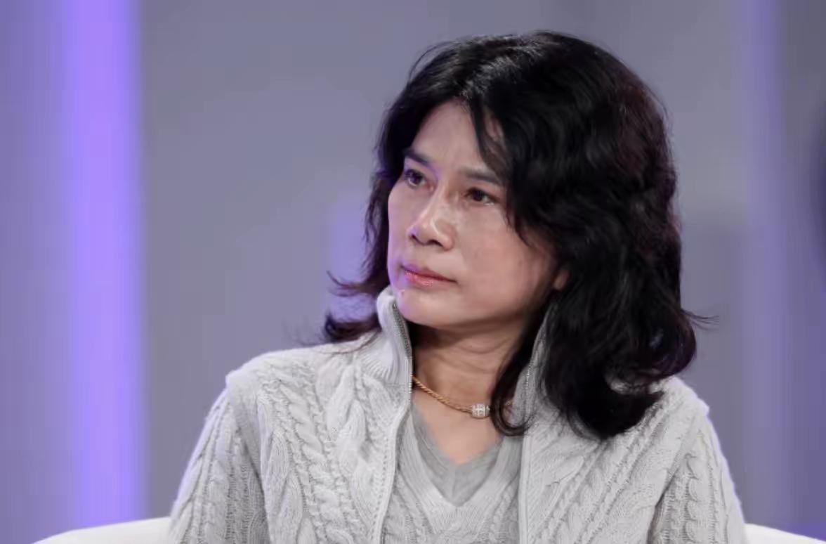 曹德旺说了句实话：培养一个董明珠这样的人，砸一两亿都没用，你换个人去当格力董事长