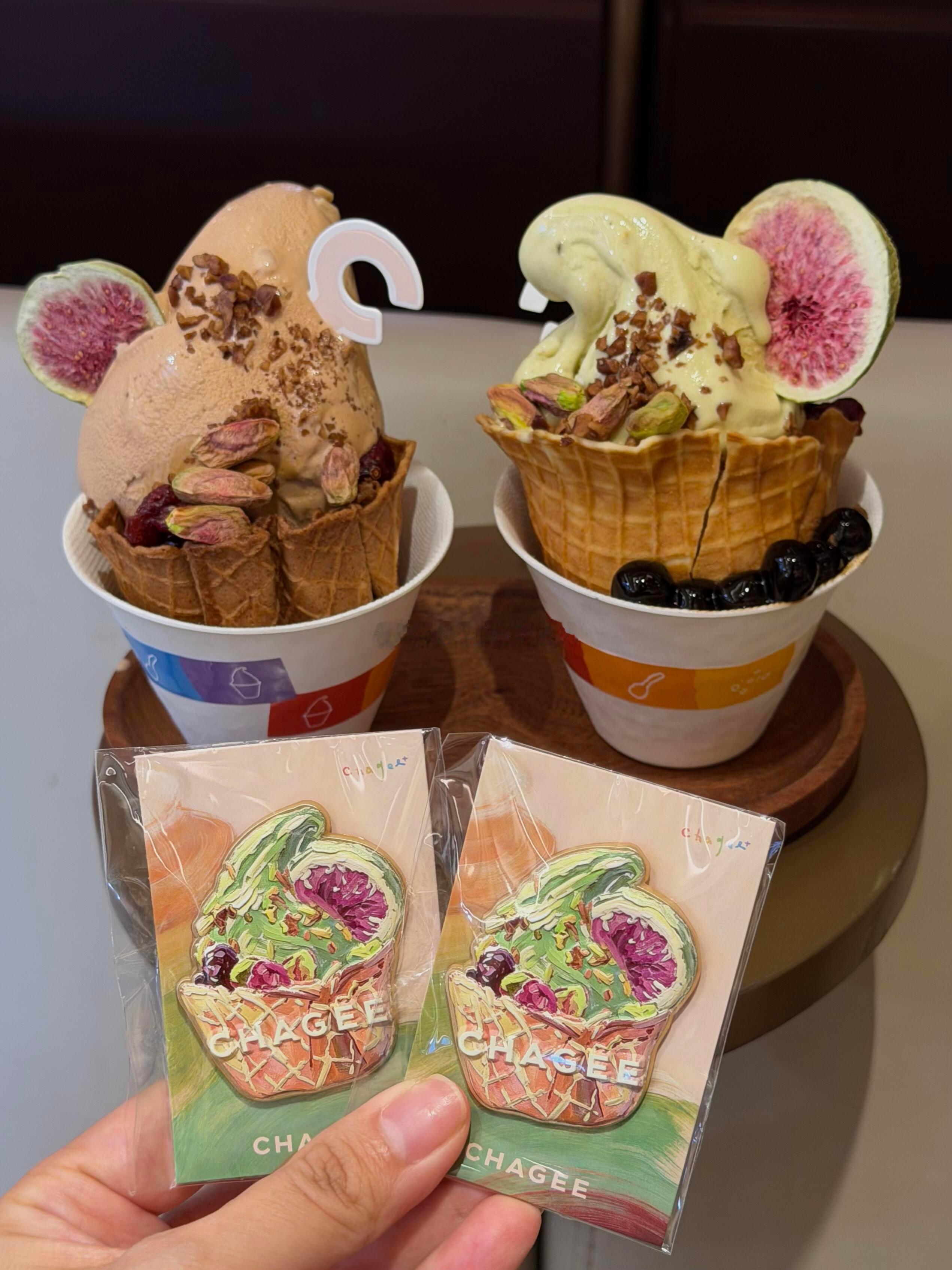 ⭐️霸王茶姬geelato新品爆火真的很火呀，四川目前只有一家店上新了，要排队靠