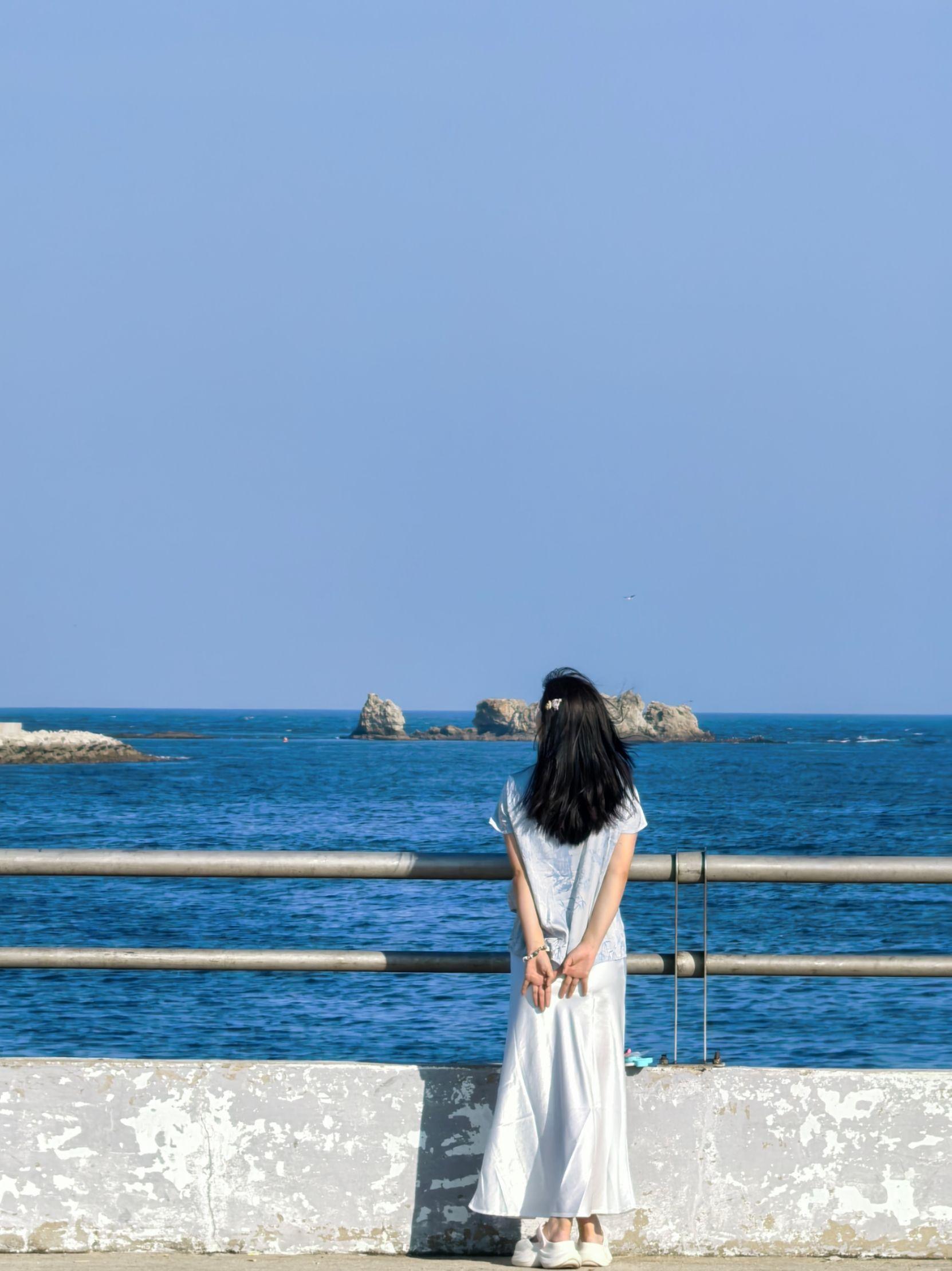 相见时难别亦难 东风无力百花残。