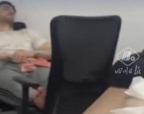 在职业拳击赛事里，客场作战本就难度倍增，裁判判罚、场地适配、现场环境都有可能成为