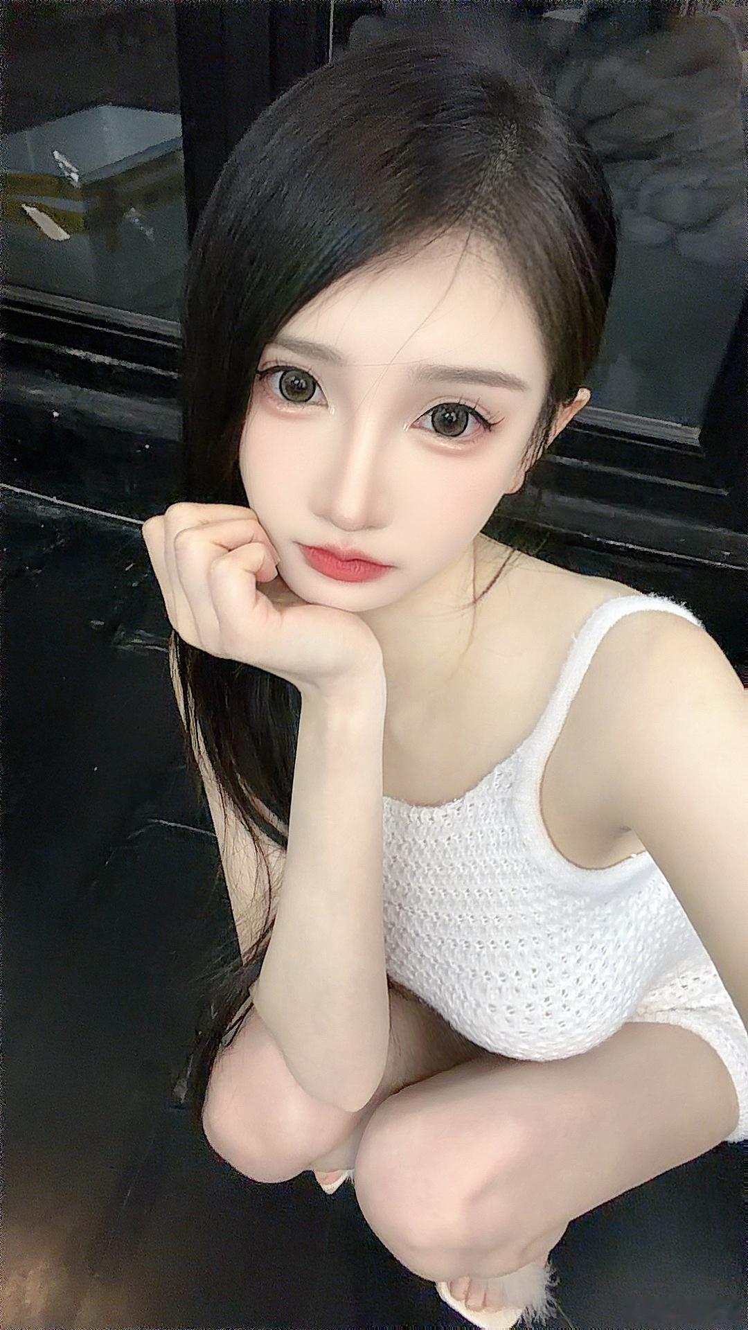 怎么不回我消息 就因为我没发吗💢 