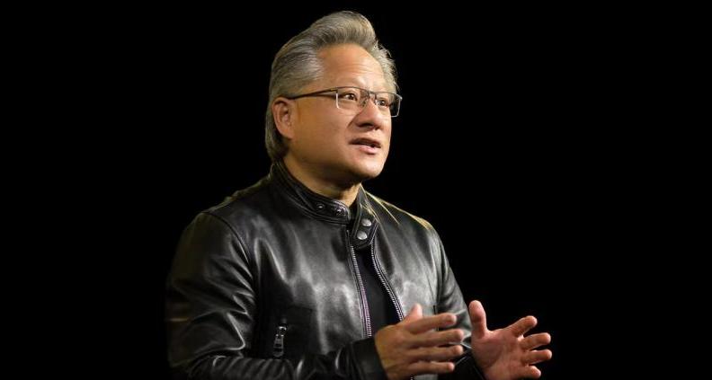 黄仁勋：我是中国人，穿唐装，用中文。青鸟侧翼绿媒全哑火了。日前黄仁勋来中国大陆出