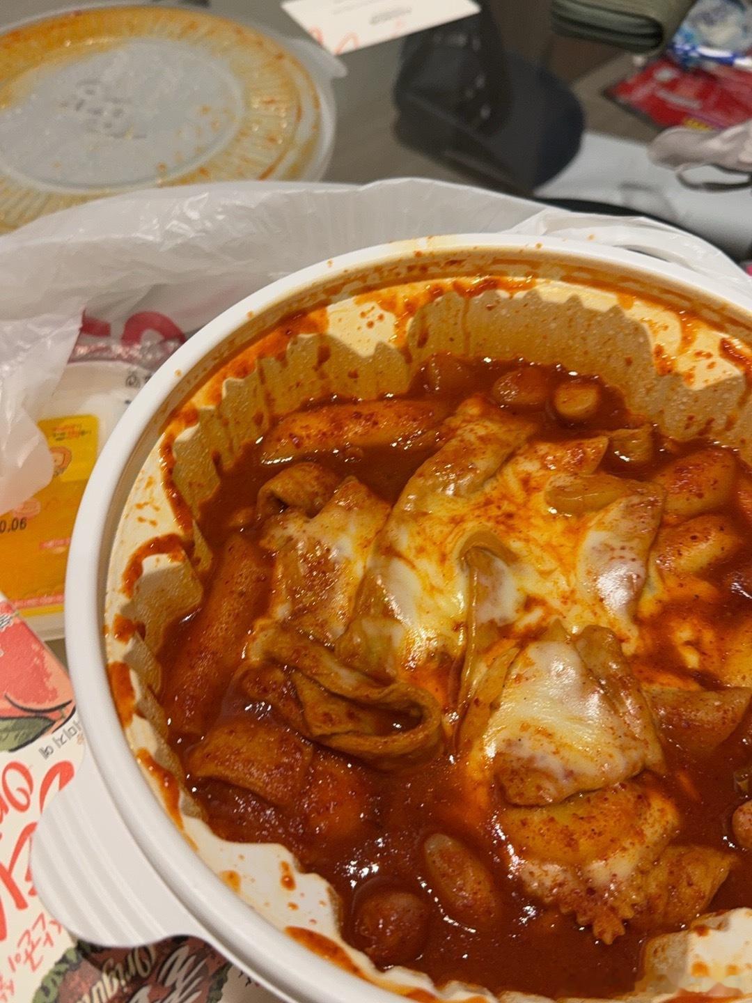 满血复活！！！！吃了小韩三种止泻药才好！！！现在去打我来韩国最想做的毛孔针希望能