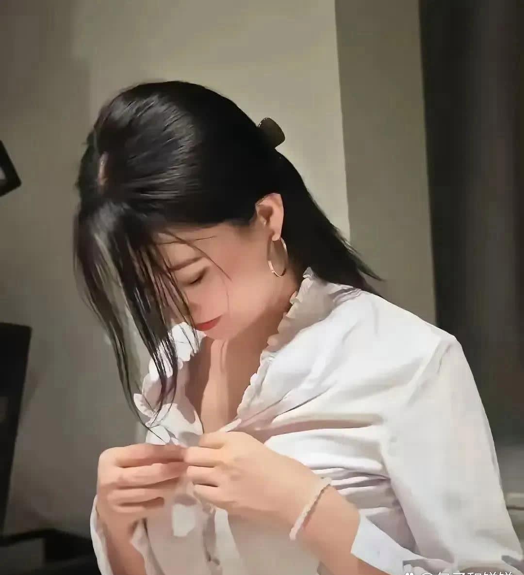 标题：喜当爹3年竟是骗局？这笔账得算！
这事儿听着都让人心里发堵！湖南一老实大哥