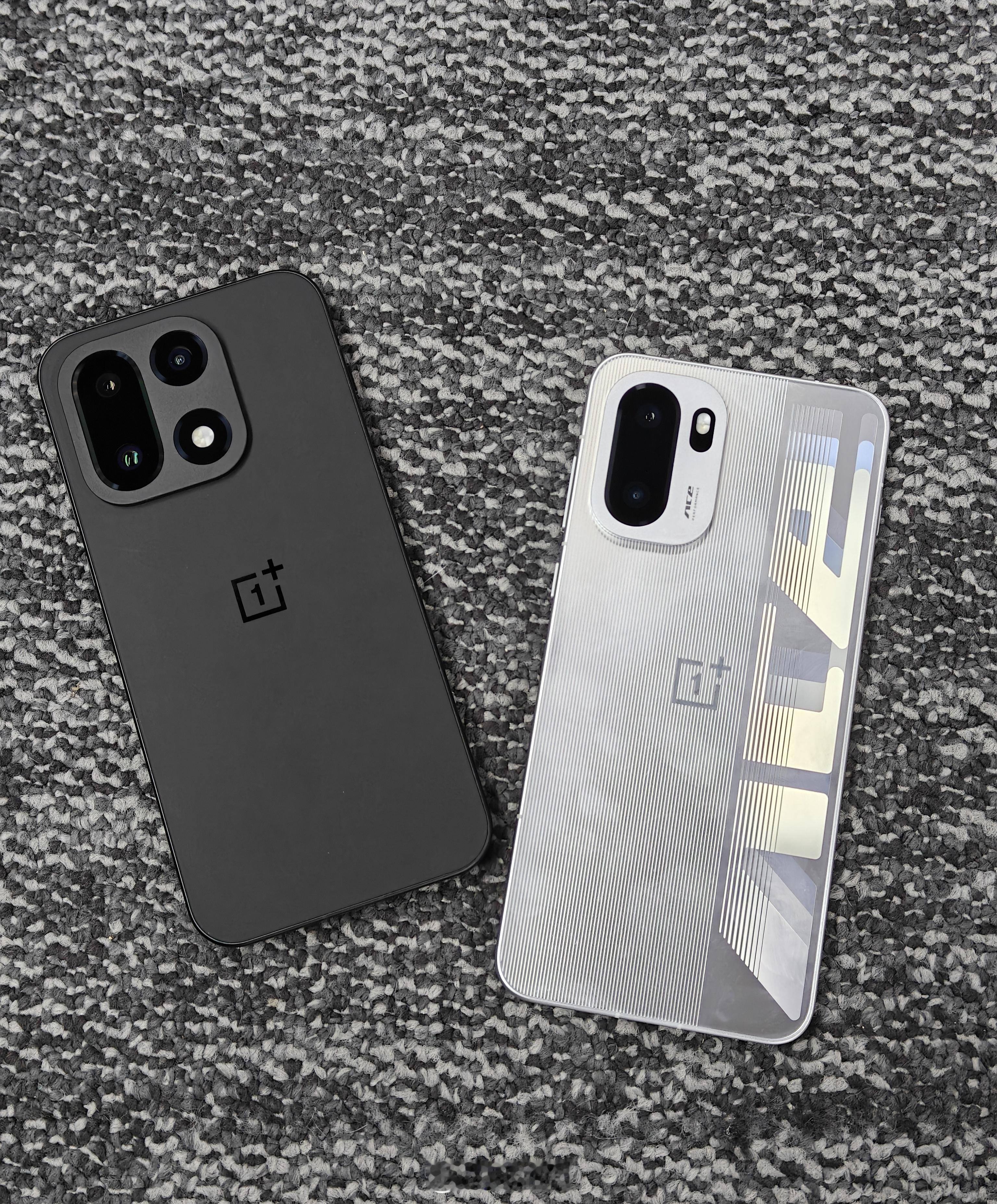 今年一加15和一加Ace 6同时发，都主打性能，各方面也很水桶，不知道Ace 6