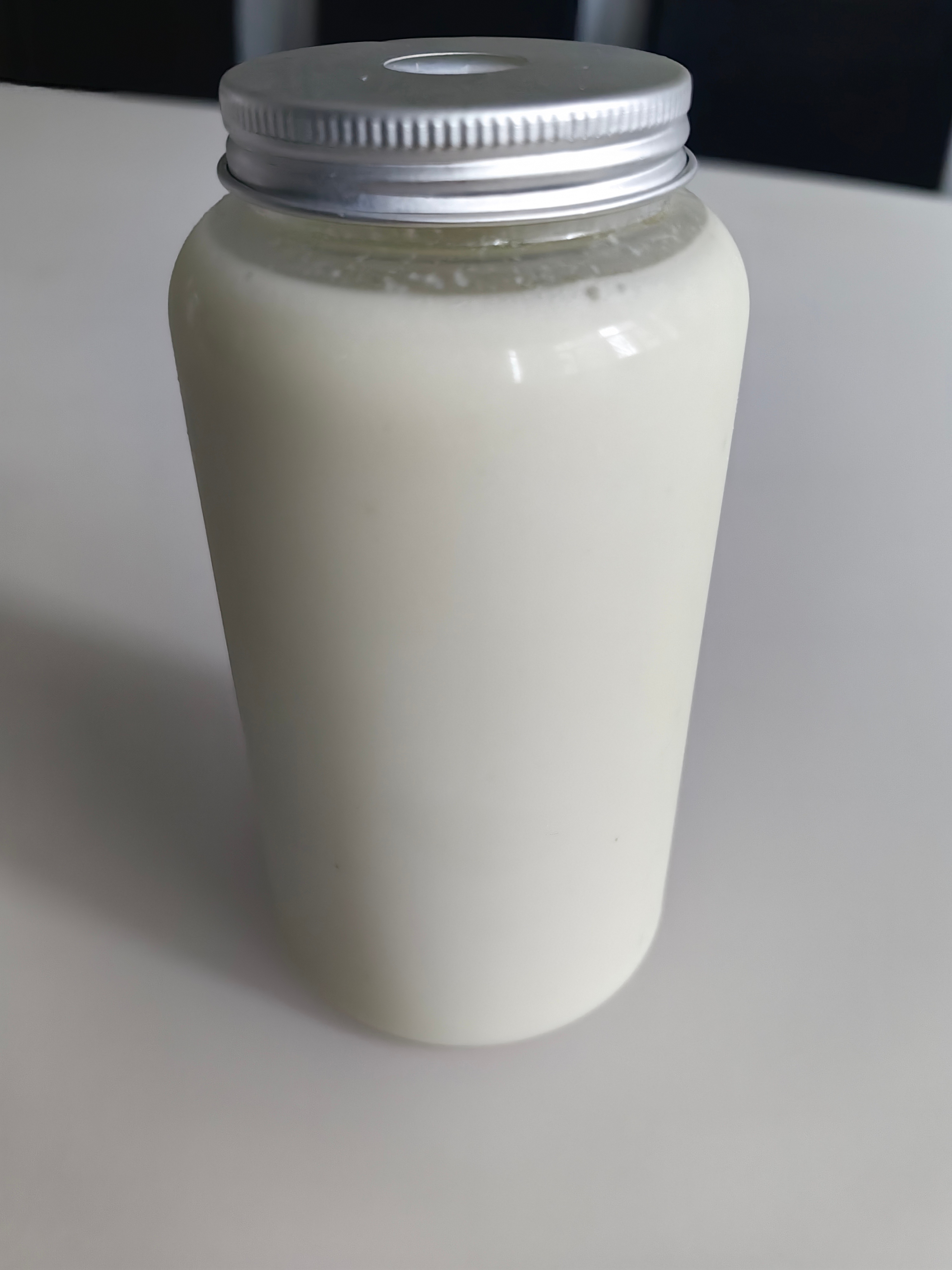 今天做黄瓜香蕉酸奶昔 