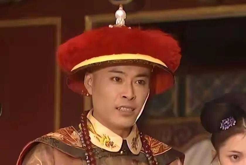 康熙驾崩当晚，雍正便将侍奉康熙六十年的心腹太监赵昌处死，此中缘由耐人寻味。
 