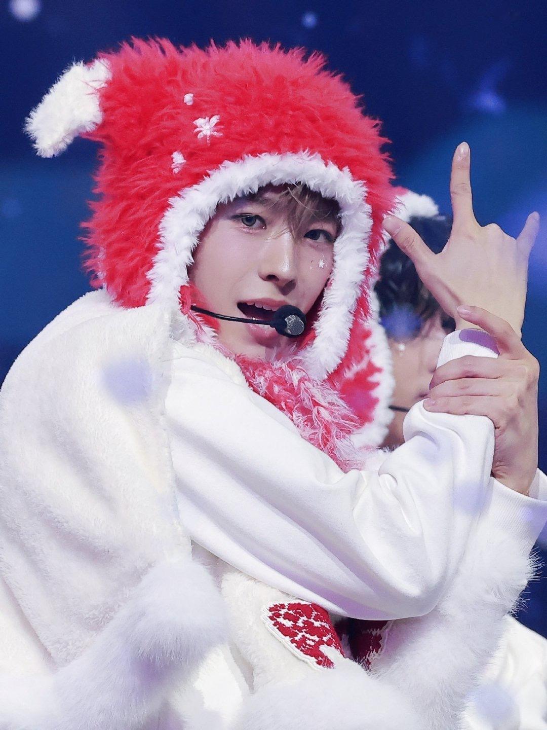 sbs歌谣大战草莓味的yushi🍓可爱到极致了 NCTWISH跳了TT