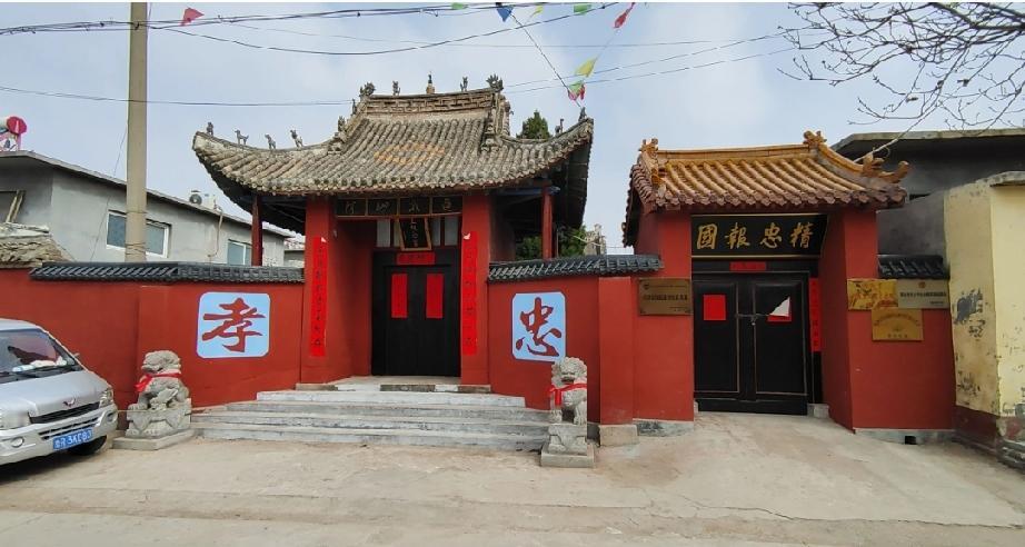 菏泽市鲁西新区岳飞纪念堂
岳飞纪念堂（岳忠武王纪念堂）位于山东省菏泽市鲁西新区岳