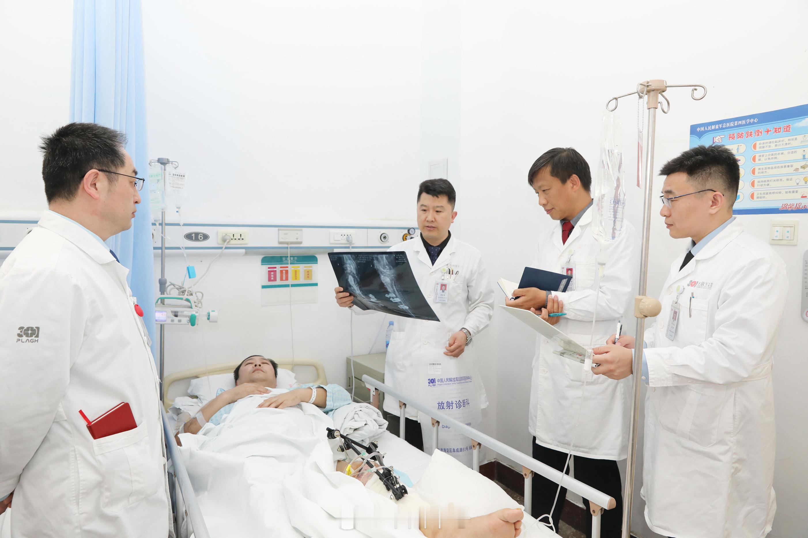 【国际首部！这项重磅指南由军医牵头】日前，国际首部《离断肢体体外保存修复临床实践