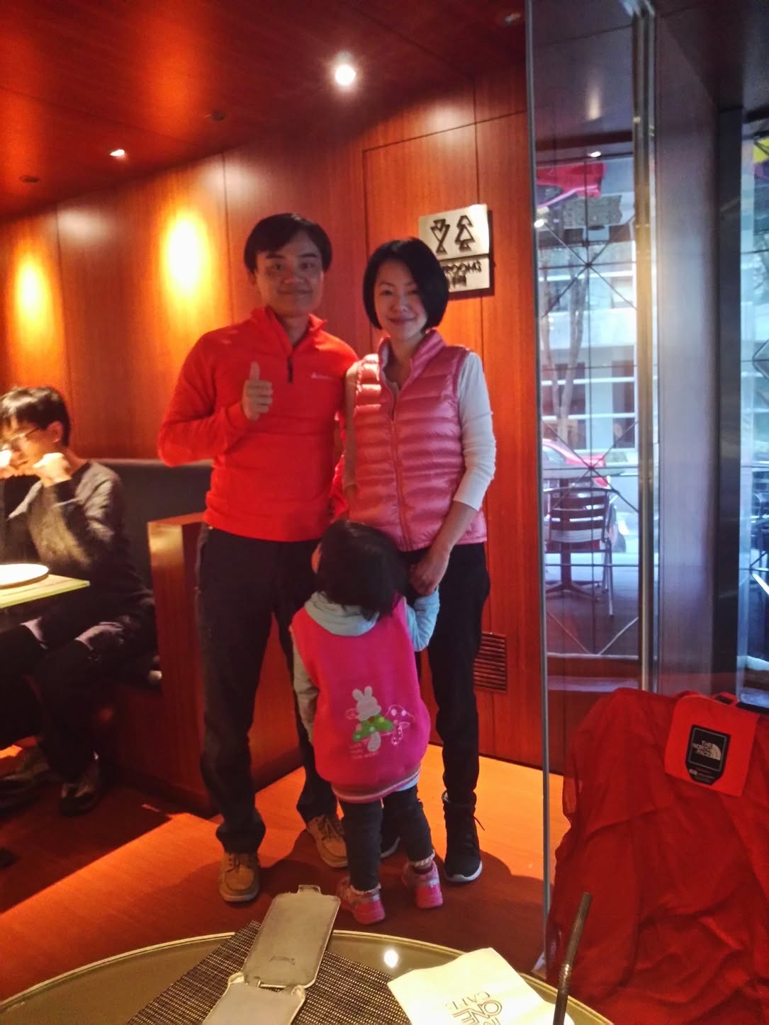 脆上演唱会大哥分享和小S早期合照！许老三还是很小一只🤣🤣🤣 