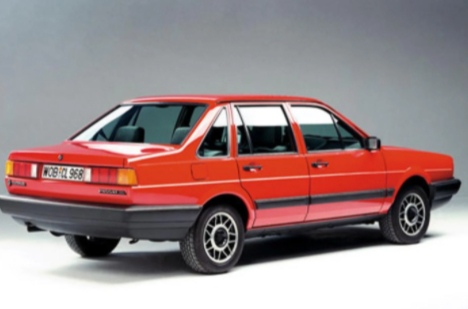 说到复古情怀车，经常会提到的车型那就是普桑了无论是中国产的版本，还是日产的版本 