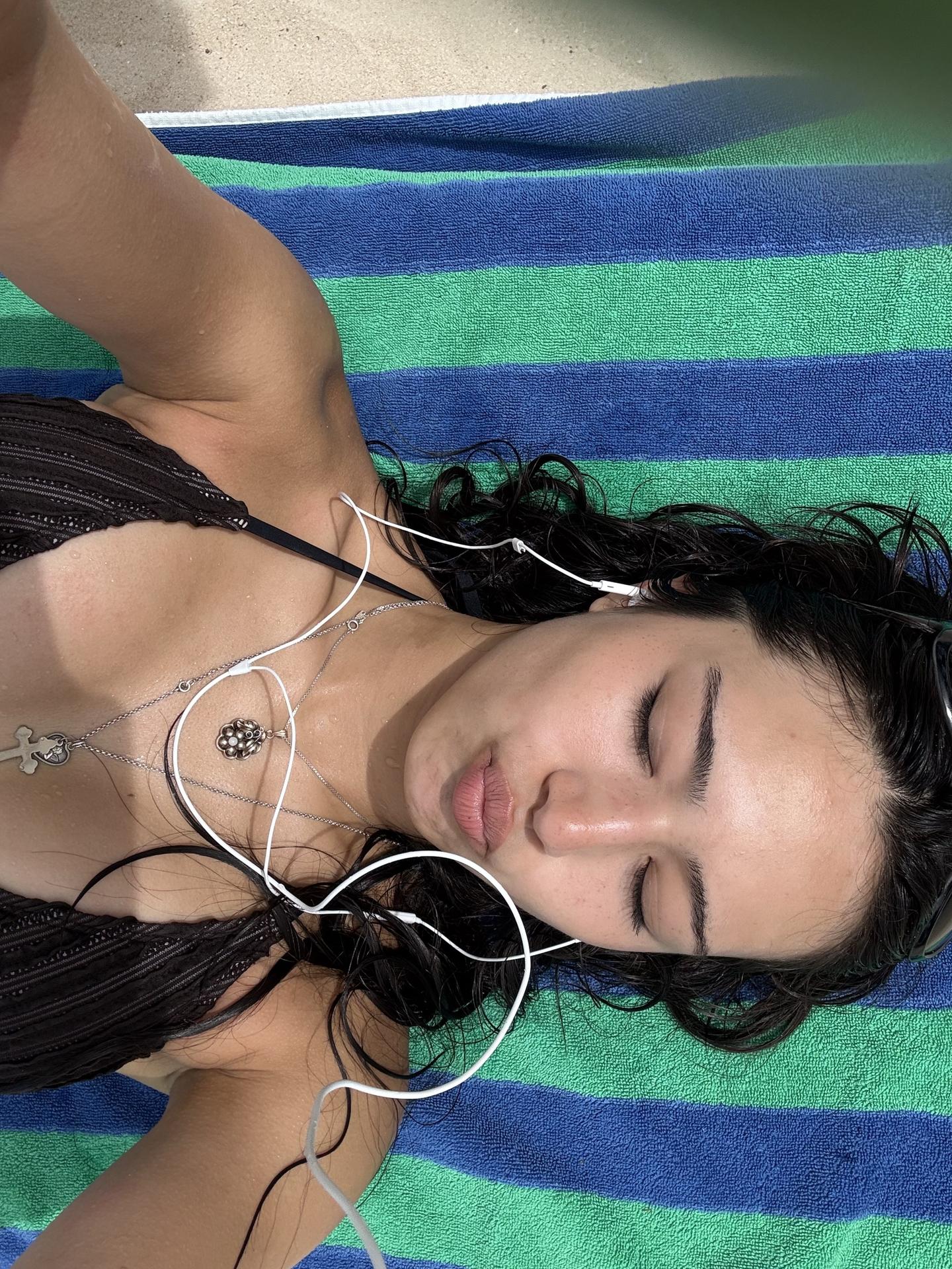 海边 热门 辣妹 美女 欧美