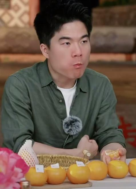 董宇辉现在的直播，真的是大走样了

之前的直播像极了那些欧洲的奢侈品，包装的极好