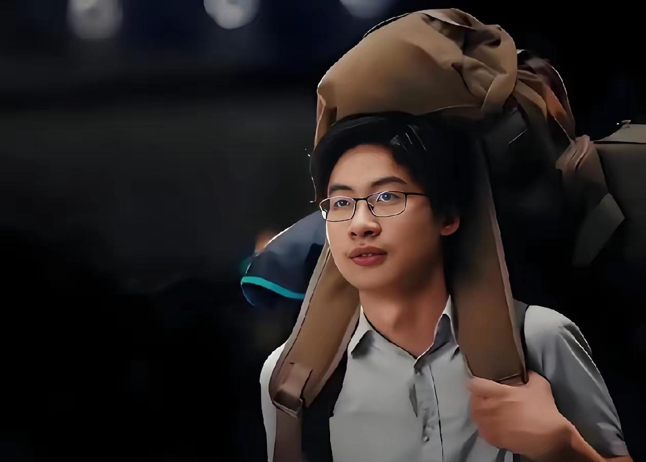 你以为双向奔赴就能修成正果？
清华学霸庞众望分手了，原因你绝对想不到。
他熬夜赶