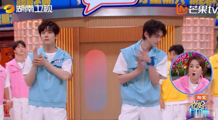 赖伟明跳舞完全男大来的舞蹈环节直接被赖伟明帅到！轻快节奏搭配利落舞步，少年感与帅