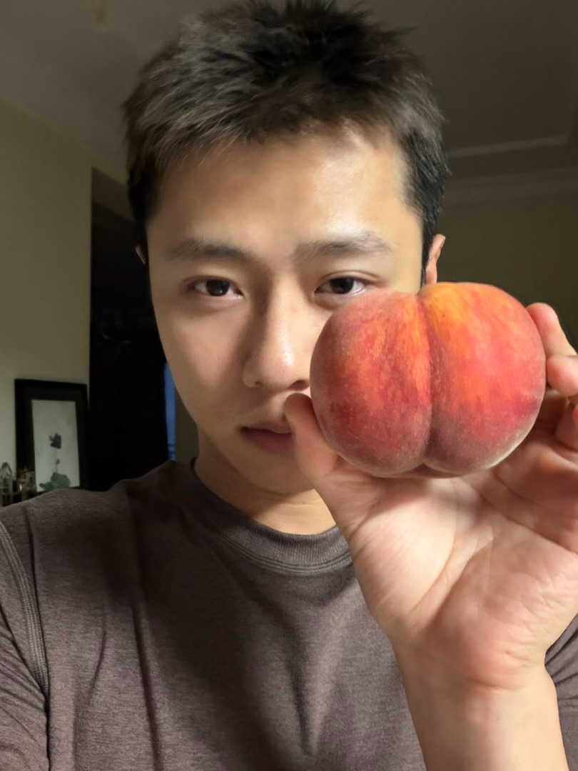 应广大网友要求，重新拍摄了桃子照片。 