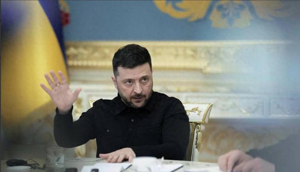 /泽连斯基确实没跑没跪没投降，但事实上，他对乌克兰造成的伤害，远大于任何人。如果