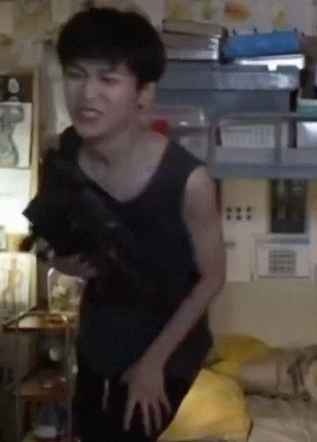 梓渝的腿，抽出印来了？？？可恶！！！ ​​​