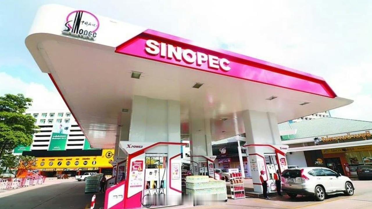 油价年内第十跌！92号汽油重回6元时代，加满一箱省2.5元，后续还可能二连跌
 