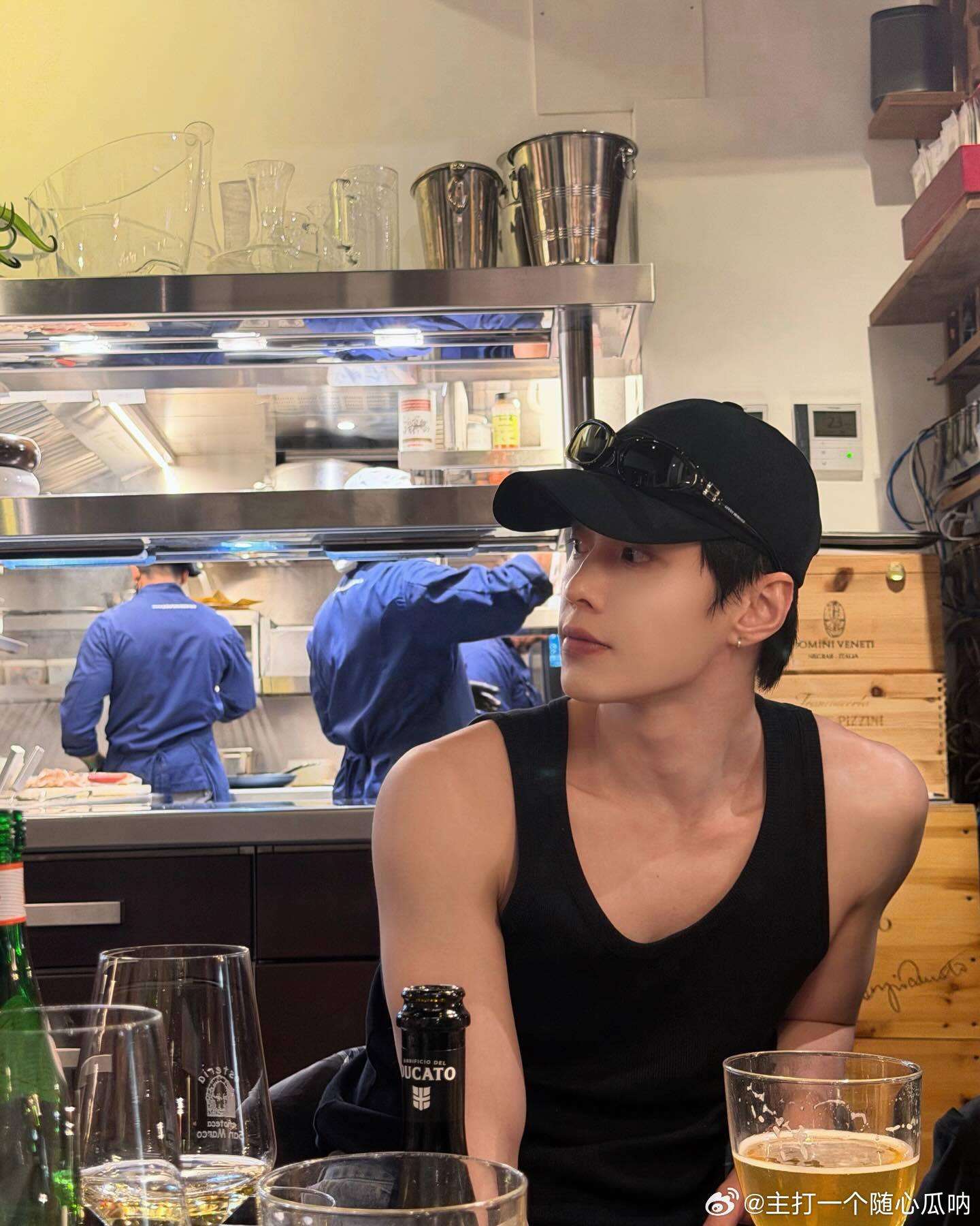 何与IG更新，老头衫很不见外啊女友视角有 