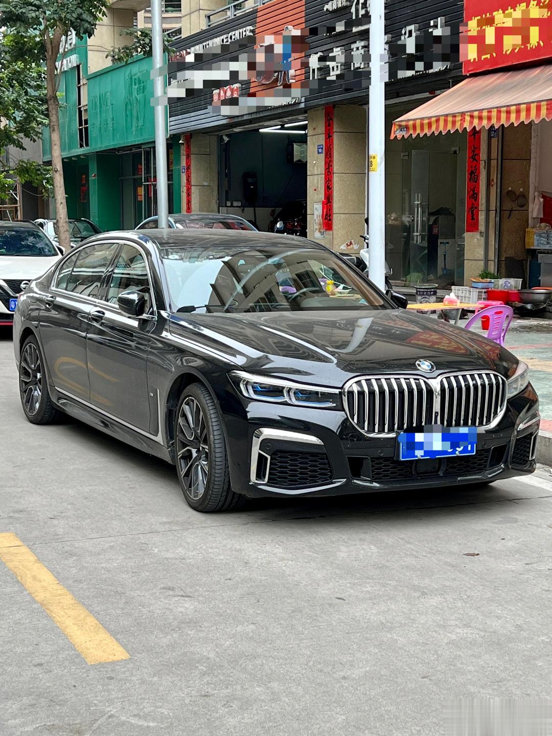 你以为这是一台普通宝马七系吗？这是真正把性能和艺术相结合的一款车，买他的人在现实