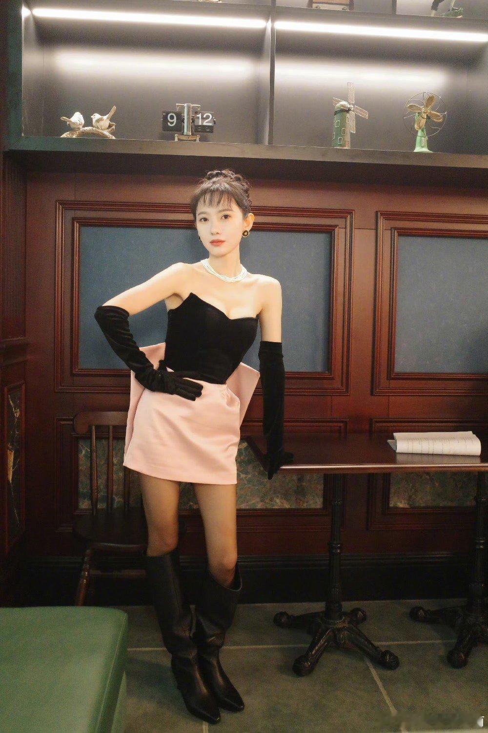 白宇刘萌萌在一起12年了白宇刘萌萌2014年在一起 白宇刘萌萌2014年因戏结缘