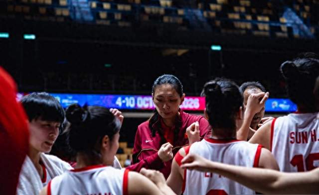 U18女篮大胜韩国，三节逆转夺铜，新星团队再塑赛场格局