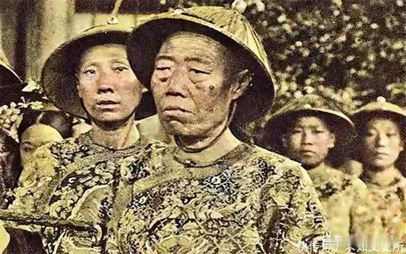 李莲英姐姐隐瞒真相，大清灭亡后才敢说：慈禧其实并非病死的。
 
很少有人知晓，晚