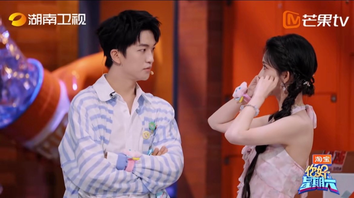 孟子义教黄子弘凡饭撒 这段真的笑不活！孟子义为了隐藏任务急中生智，教黄子弘凡脸颊