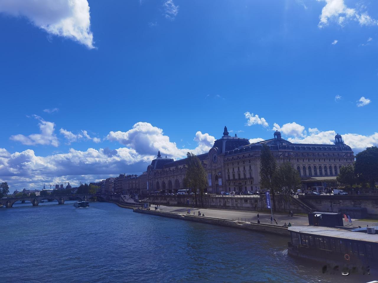 今天天气放晴了呢！