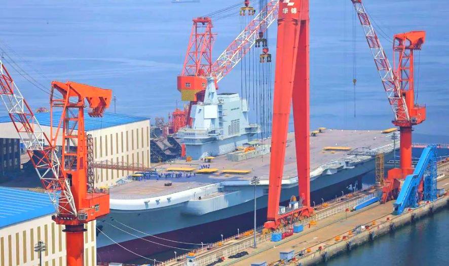 不能一下子造满军舰，055型已经有10艘了。只有持续建造，才能保证生产线不断运转