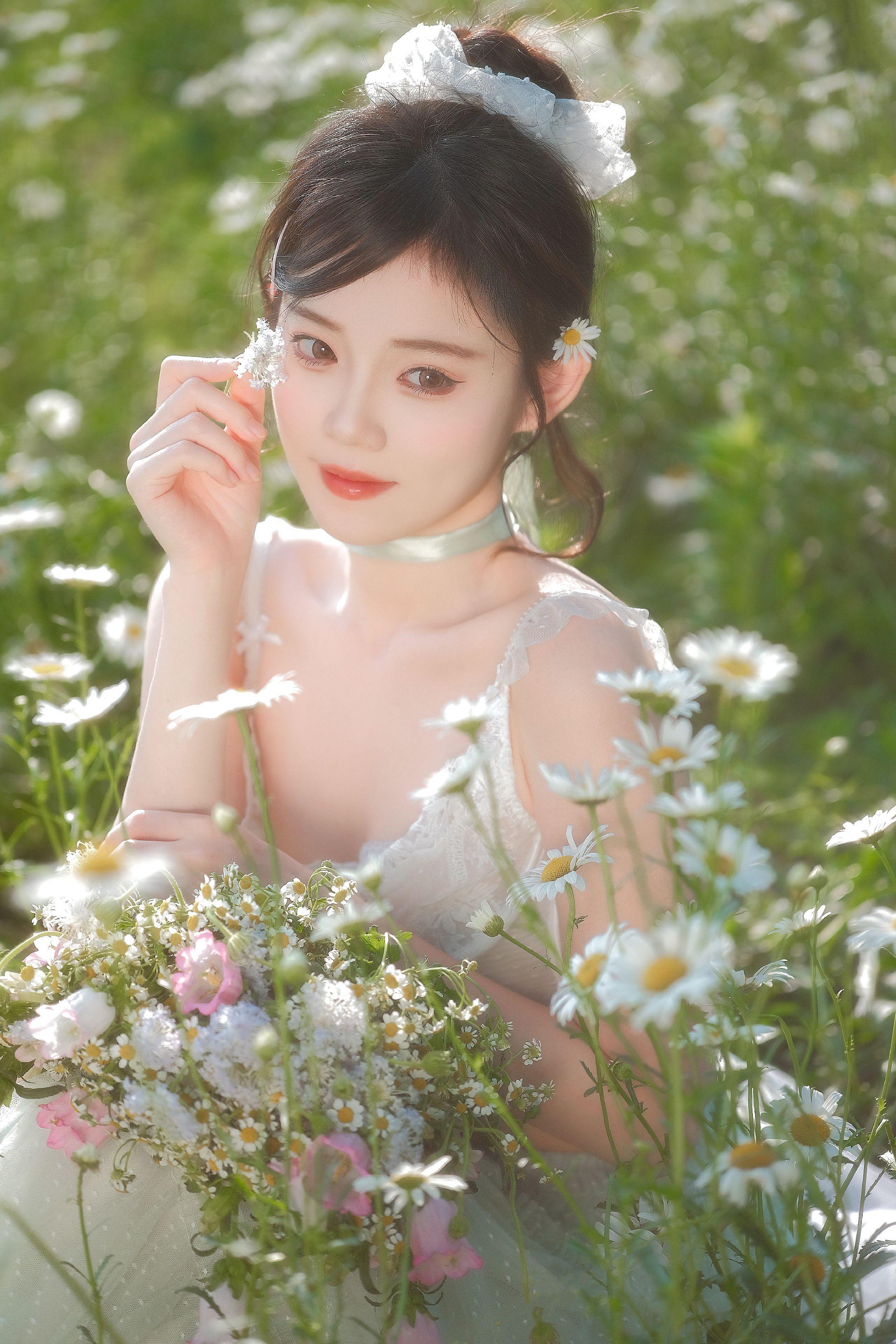 阳光明媚，我也明媚。