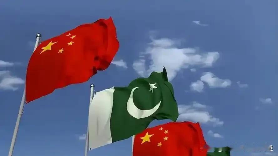 巴铁变脸？美国插手巴基斯坦石油，中巴友谊还能扛多久！
 
2025年7月30日，